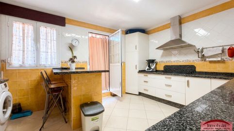 Foto 2 de Casa adosada en venta en Calle Lirón, Valdezorras - El Gordillo, Sevilla Capital