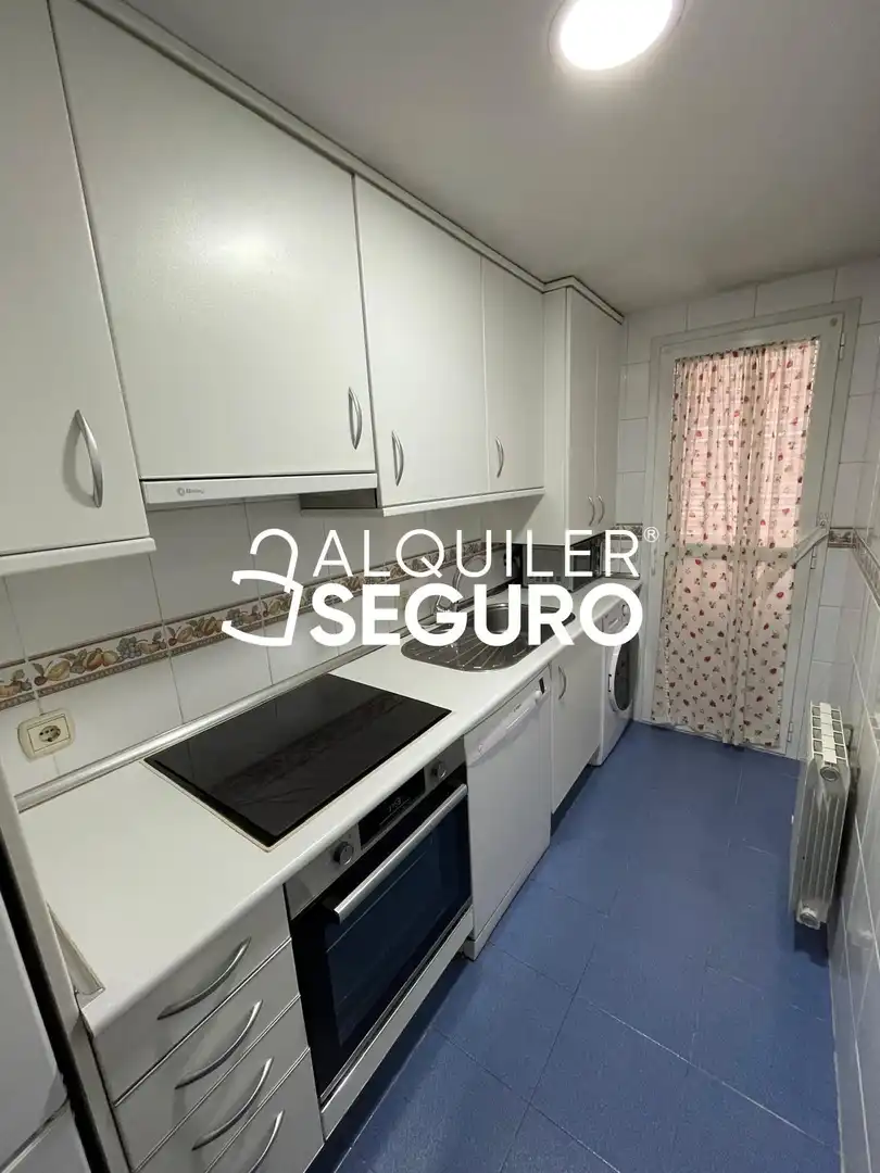 Cocina de Piso de alquiler en Madrid con Aire acondicionado, Calefacción y Terraza