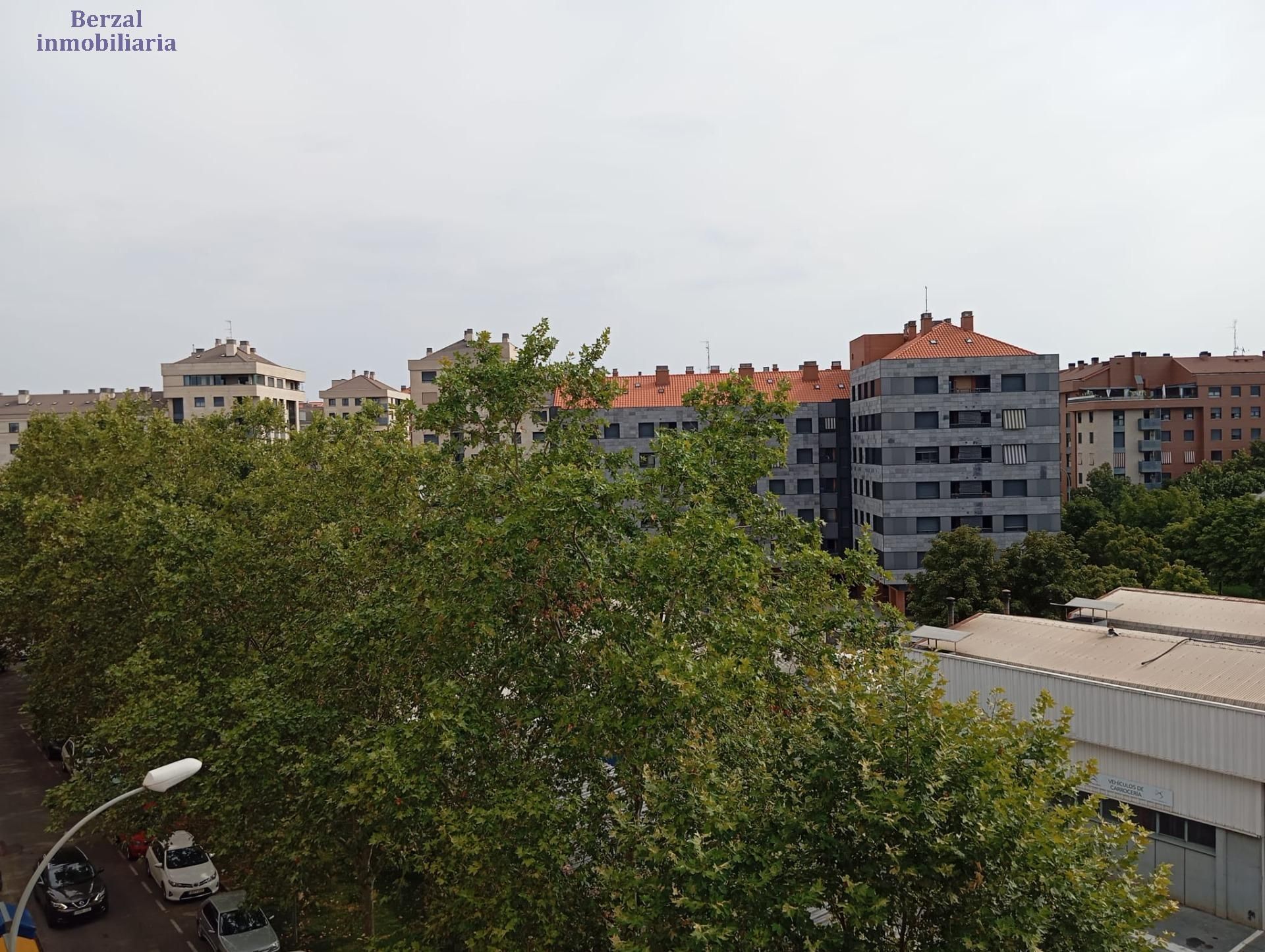 Exterior view of Flat to rent in  Logroño  with Heating, Terrace and Balcony
