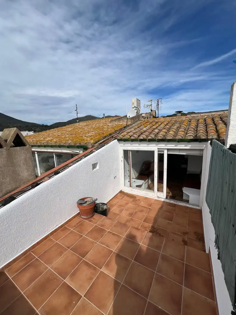 Außenansicht von Wohnung zum Verkauf in Cadaqués mit Terrasse
