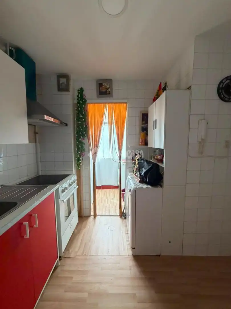 Flat for sale in Salesianos