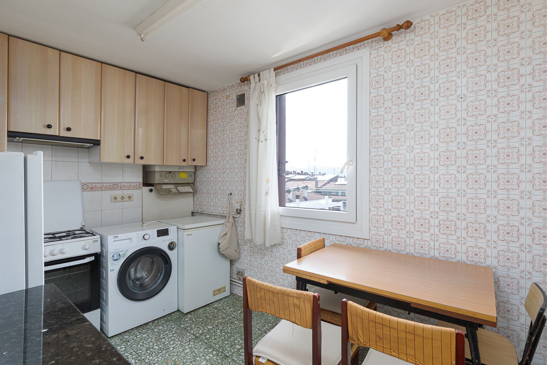 Kitchen of Flat for sale in Donostia - San Sebastián   with Heating