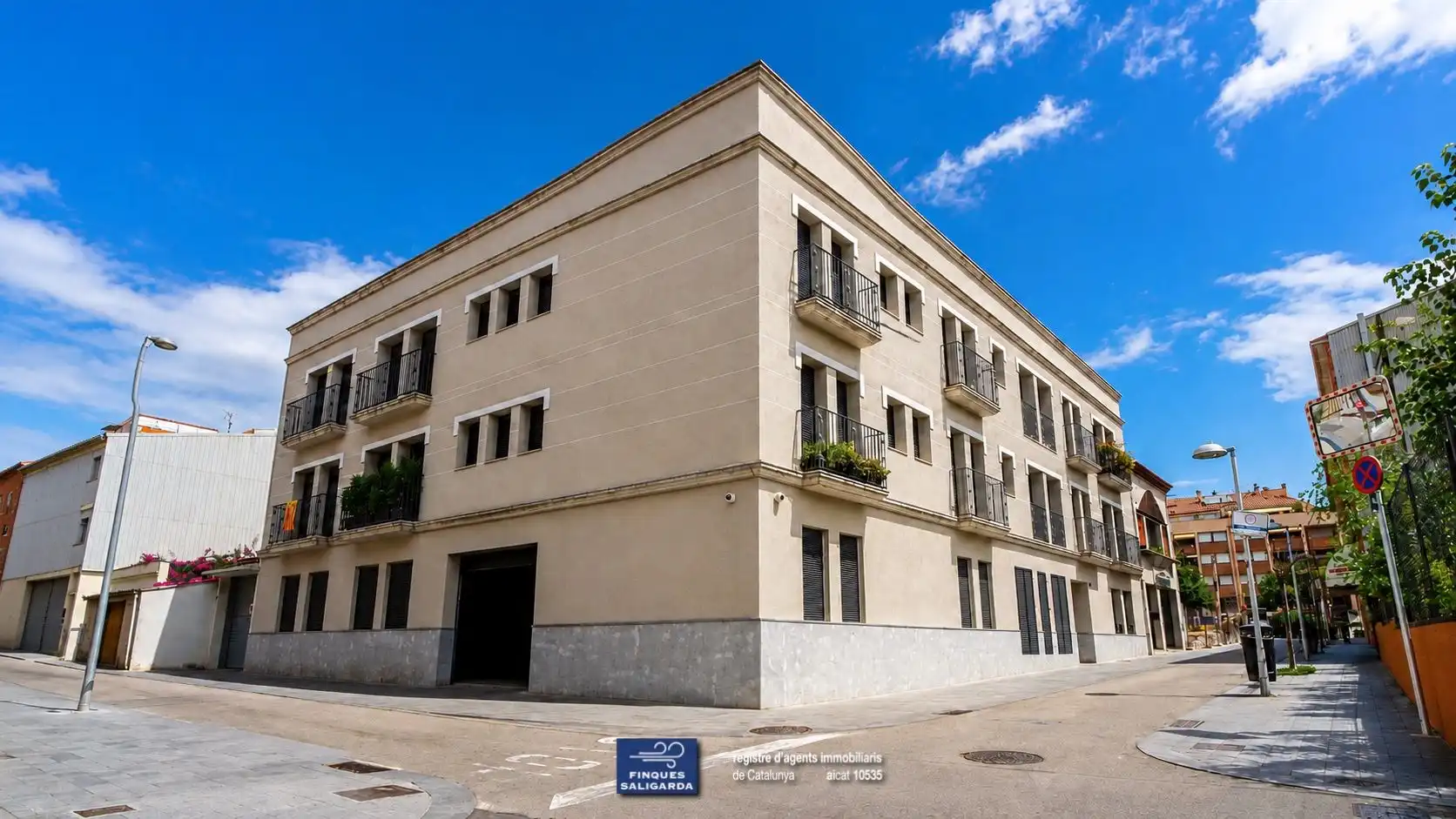 Vista exterior de Piso en venta en La Garriga con Aire acondicionado, Calefacción y Jardín privado