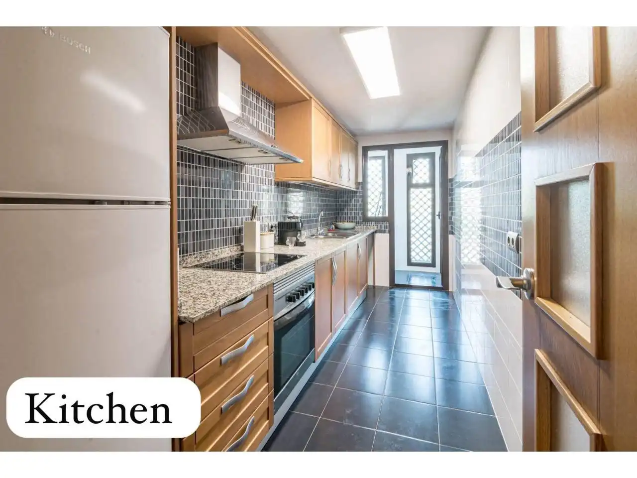 Kitchen of Flat for sale in Benahavís pueblo