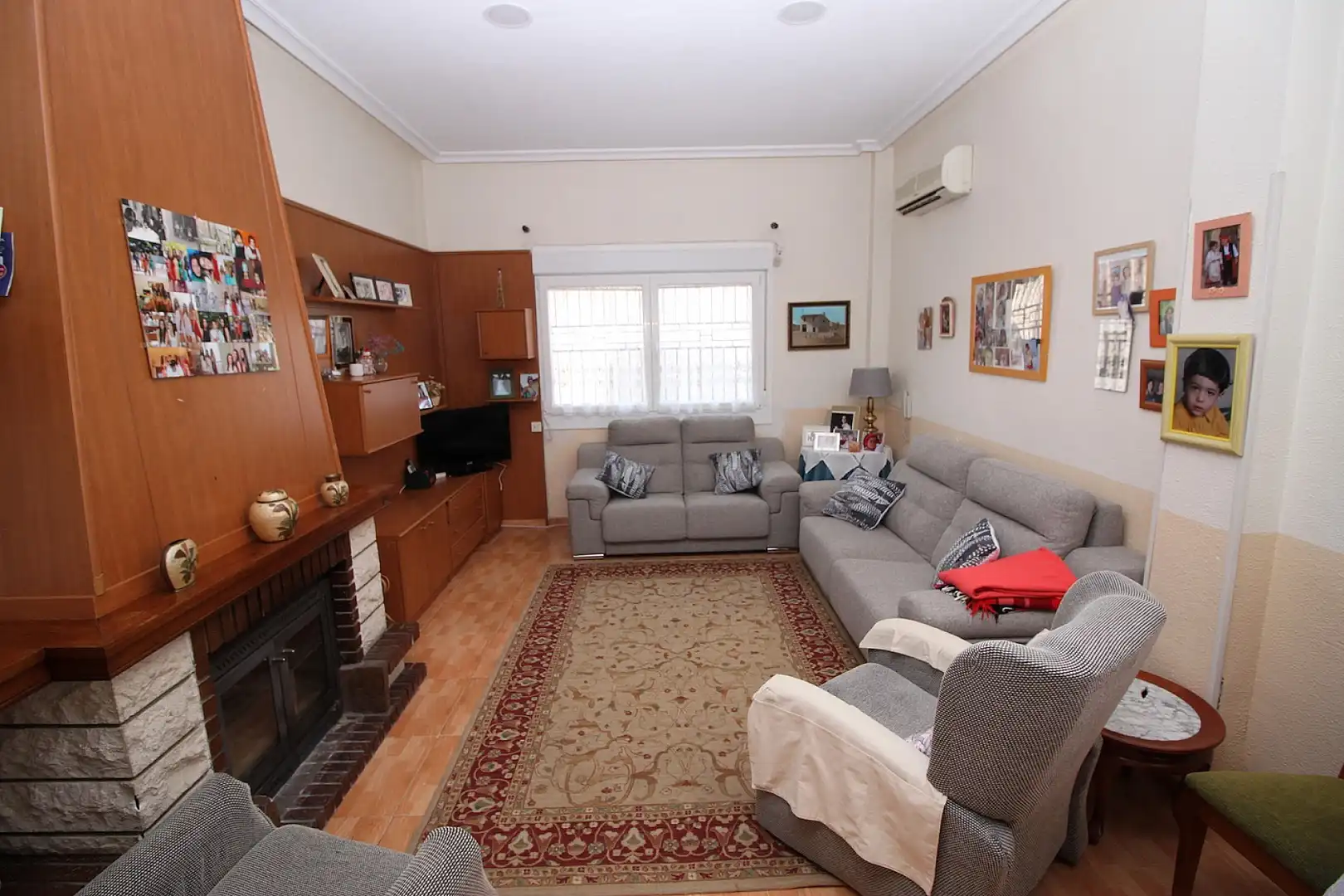Wohnzimmer von Maisonette zum Verkauf in Monóvar  / Monòver mit Klimaanlage, Heizung und Terrasse
