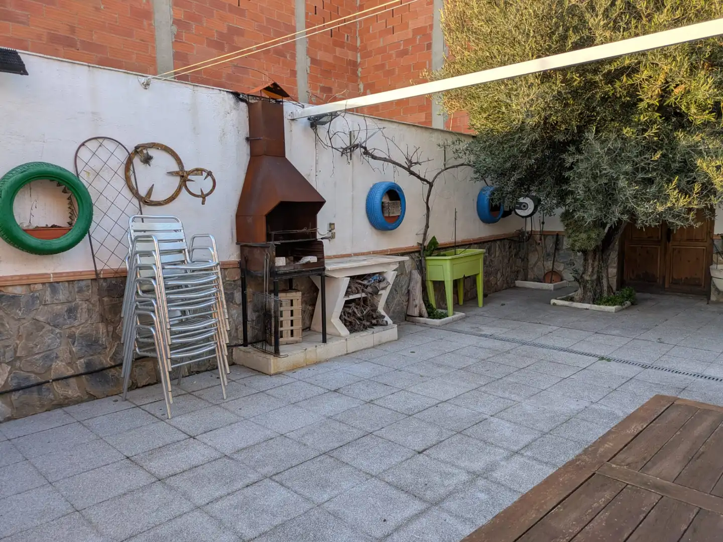 Terrasse von Haus oder Chalet zum Verkauf in Santa Coloma de Gramenet mit Klimaanlage, Heizung und Terrasse