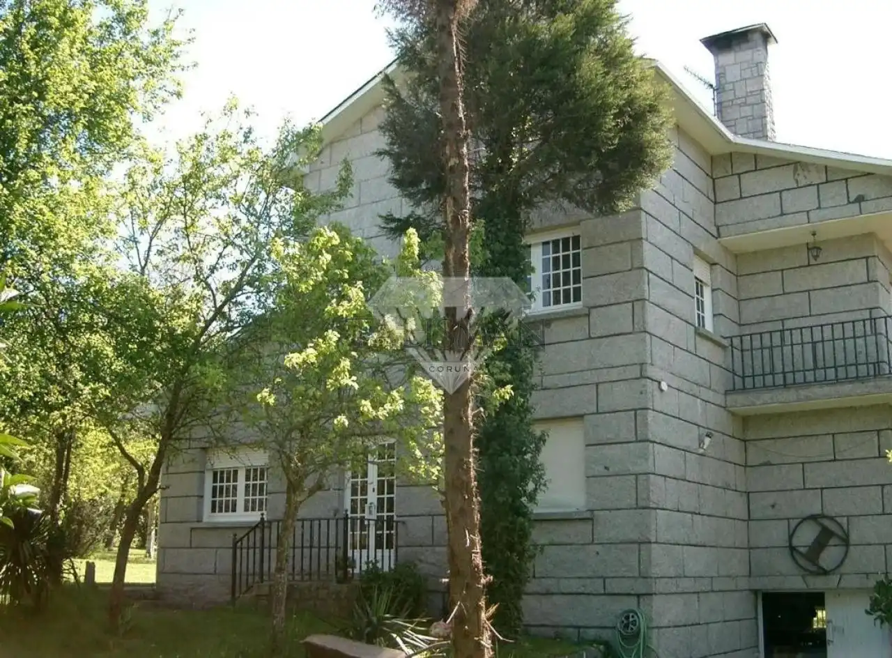 Vista exterior de Casa o chalet de alquiler en Vilagarcía de Arousa con Calefacción, Jardín privado y Terraza