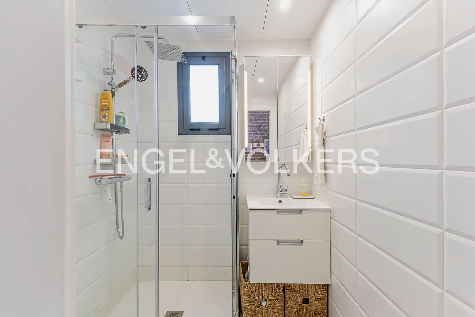 Baño de Ático en venta en Barcelona con Aire acondicionado, Calefacción y Parquet