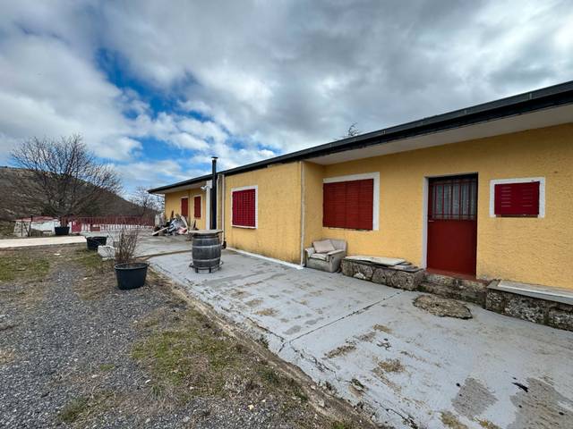 Local comercial en Venta en Abantos - Carmelitas