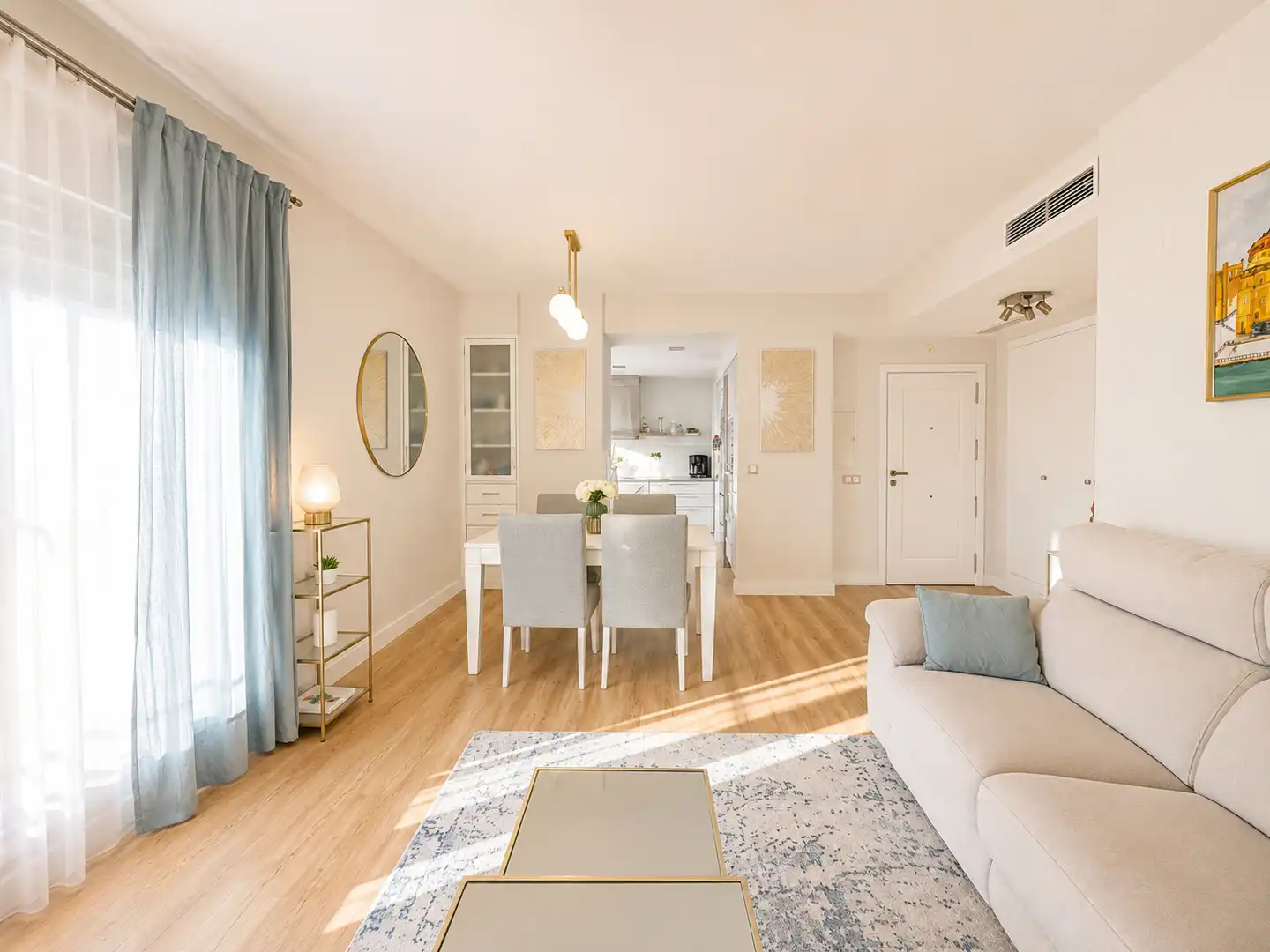 Sala d'estar de Àtic en venda en Mairena del Aljarafe amb Aire condicionat, Terrassa i Traster