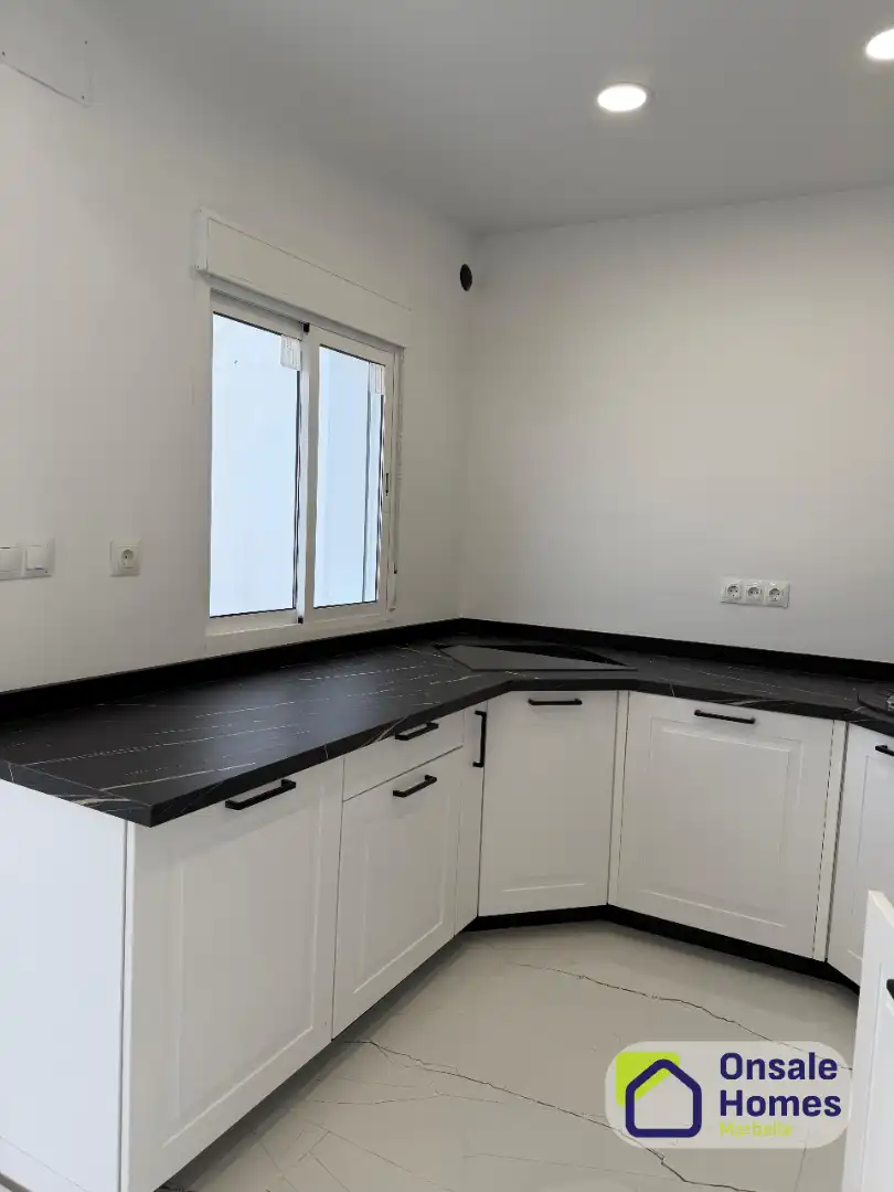 Cocina de Apartamento en venta en Alhaurín El Grande con Aire acondicionado, Jardín privado y Terraza