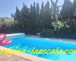 Swimming pool of House or chalet for sale in L'Escala  with Air Conditioner, Terrace and Swimming Pool