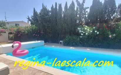 Swimming pool of House or chalet for sale in L'Escala  with Air Conditioner, Terrace and Swimming Pool