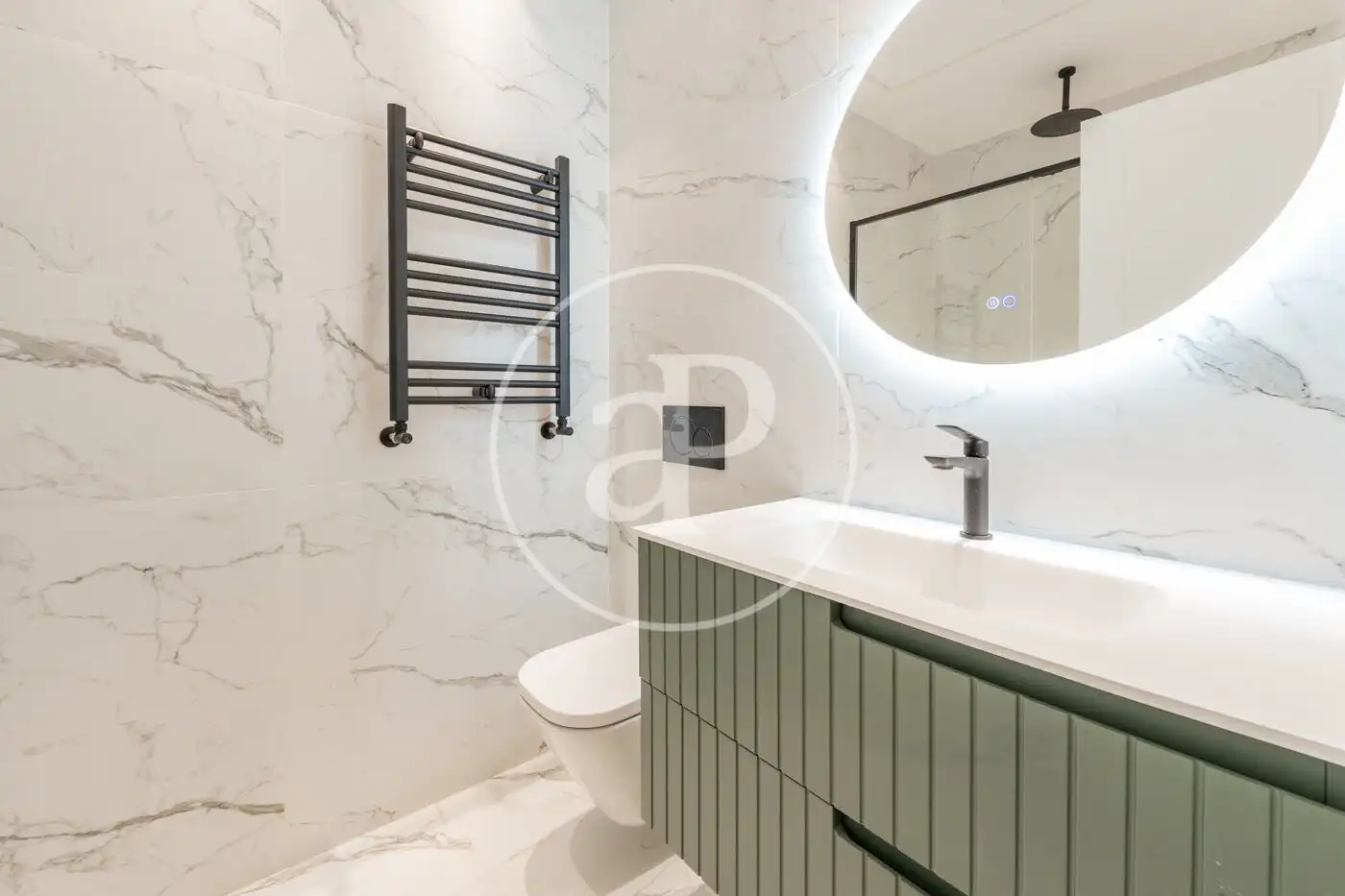 Baño de Piso en venta en Madrid con Aire acondicionado, Calefacción y Terraza