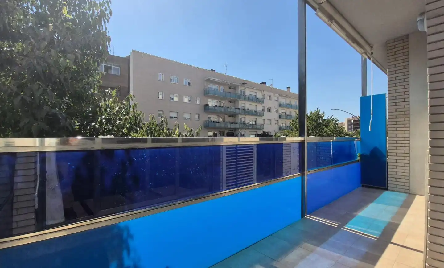 Piscina de Pis en venda en Terrassa amb Calefacció i Balcó