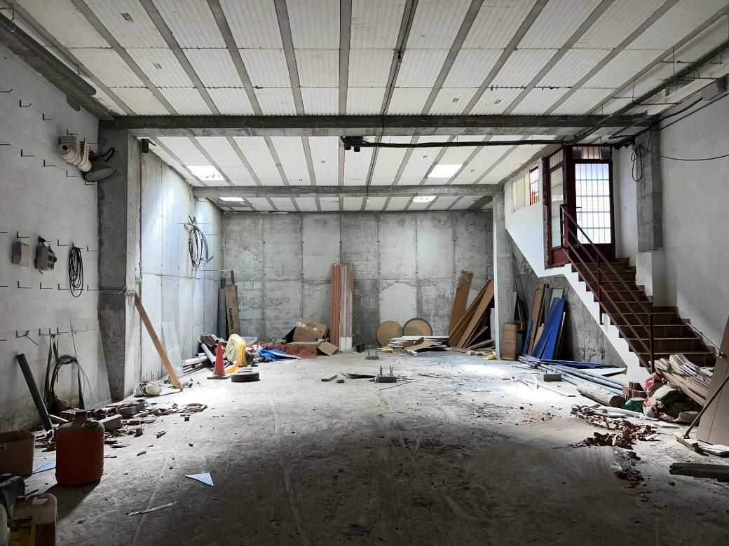 Industrial buildings for sale in Las Gabias