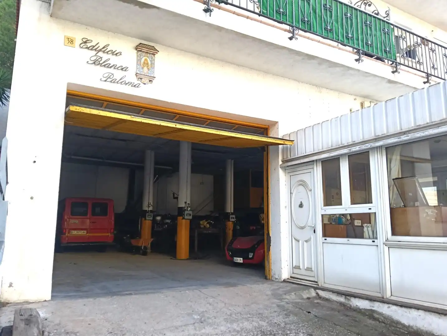 Local en venda en Llançà amb Terrassa