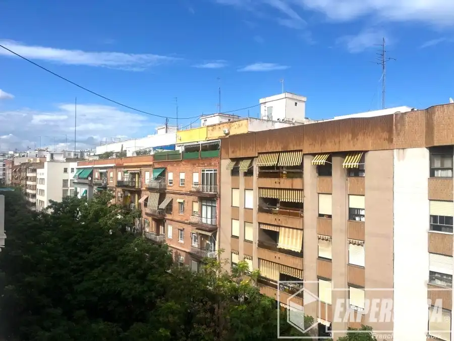 Vista exterior de Piso en venta en Valencia