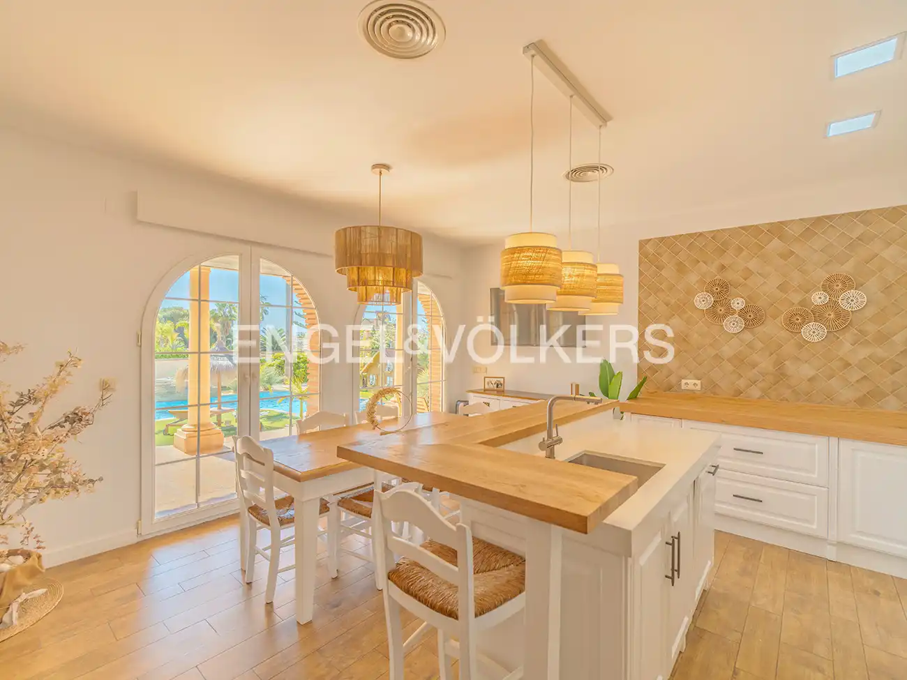 Dining room of Houses for sale in San Vicente del Raspeig / Sant Vicent del Raspeig  with Air Conditioner, Heating and Private garden