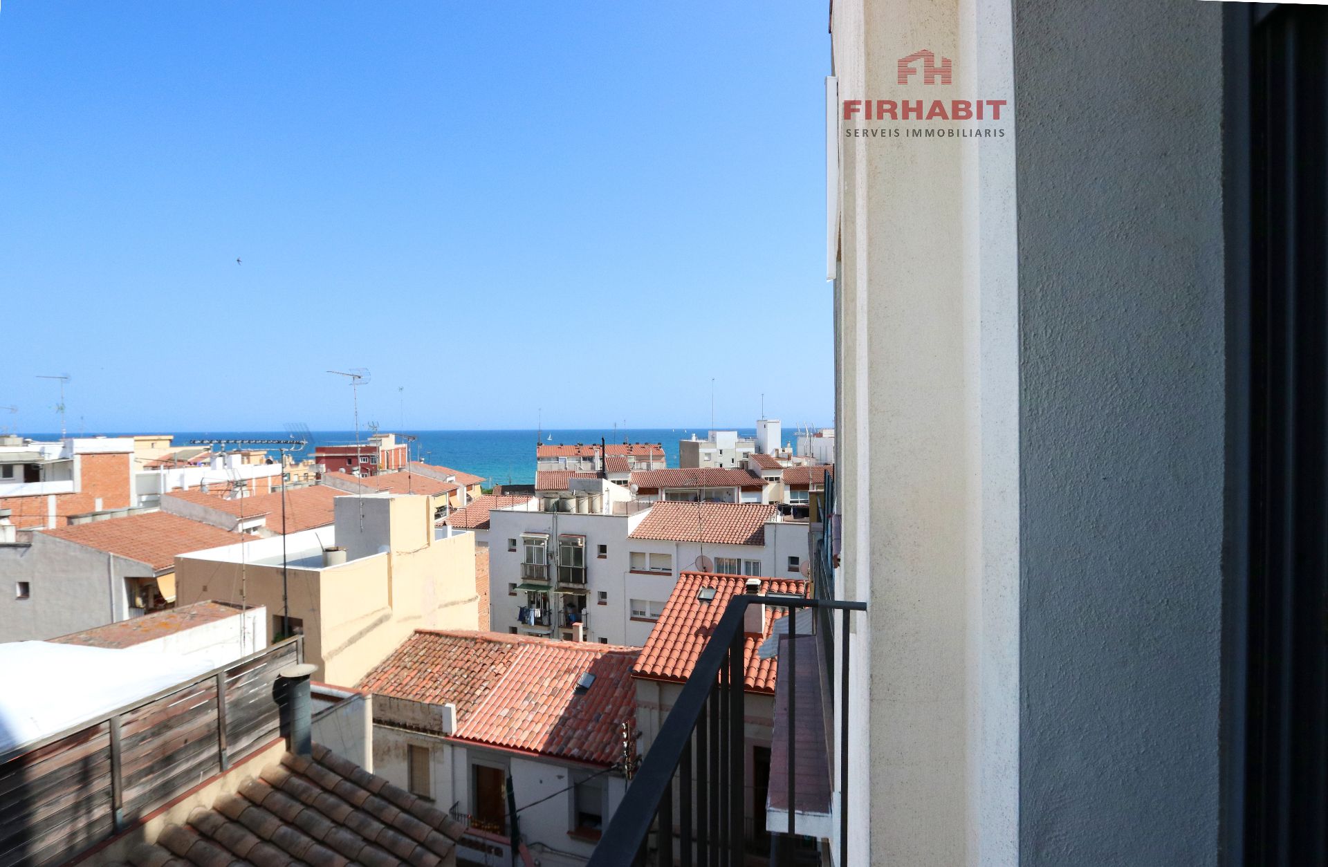 Exterior view of Flat for sale in Arenys de Mar  with Air Conditioner, Heating and Parquet flooring