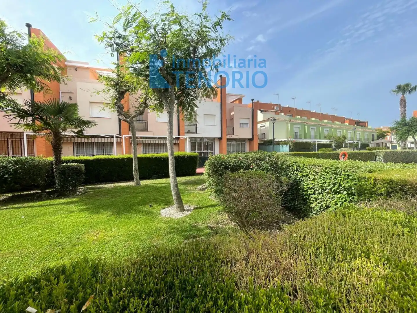 Außenansicht von Dachboden zum Verkauf in La Antilla mit Terrasse, Abstellraum und Gemeinschaftspool