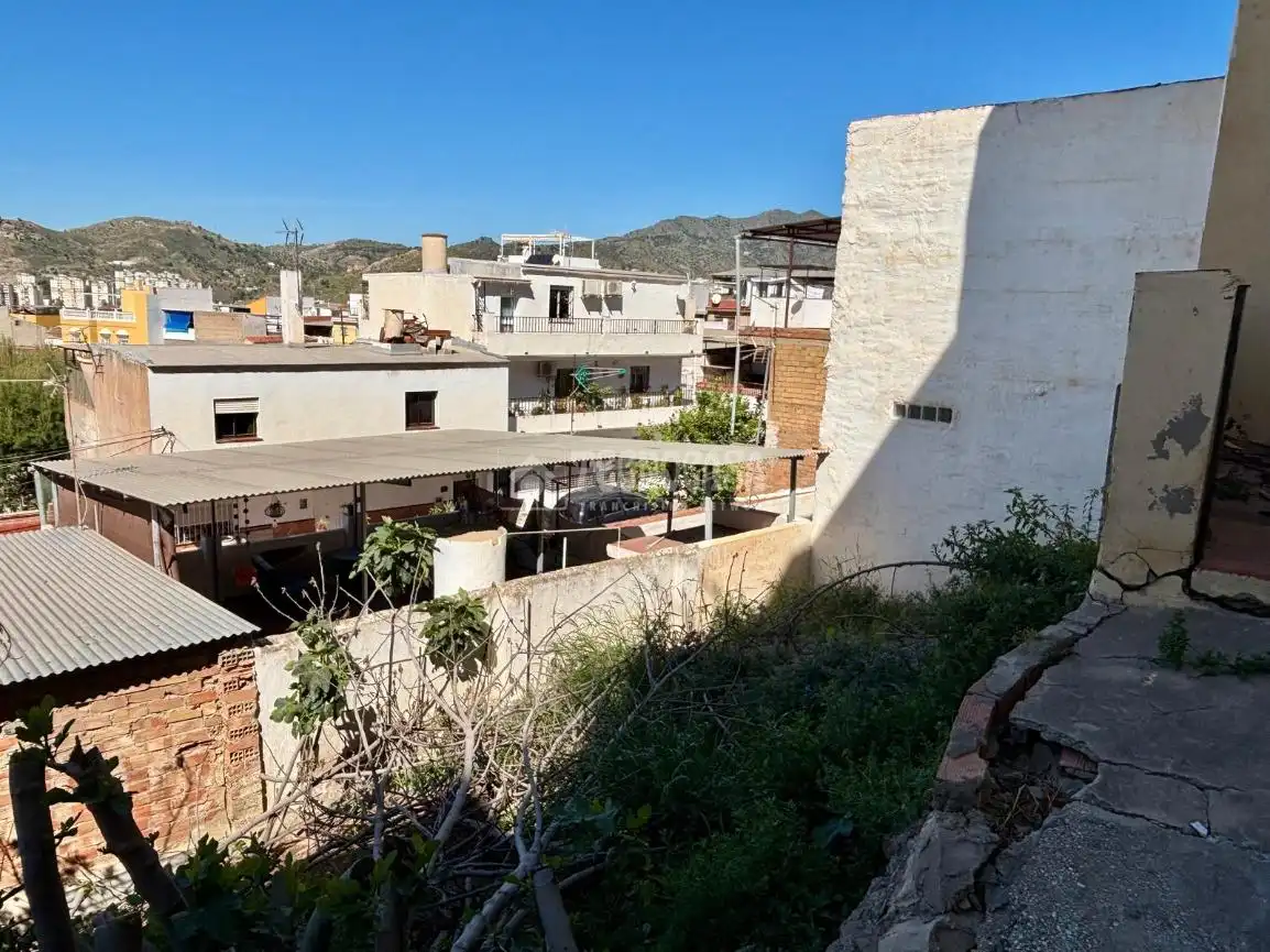 Casa adosada en venda en Málaga amb Terrassa i Traster