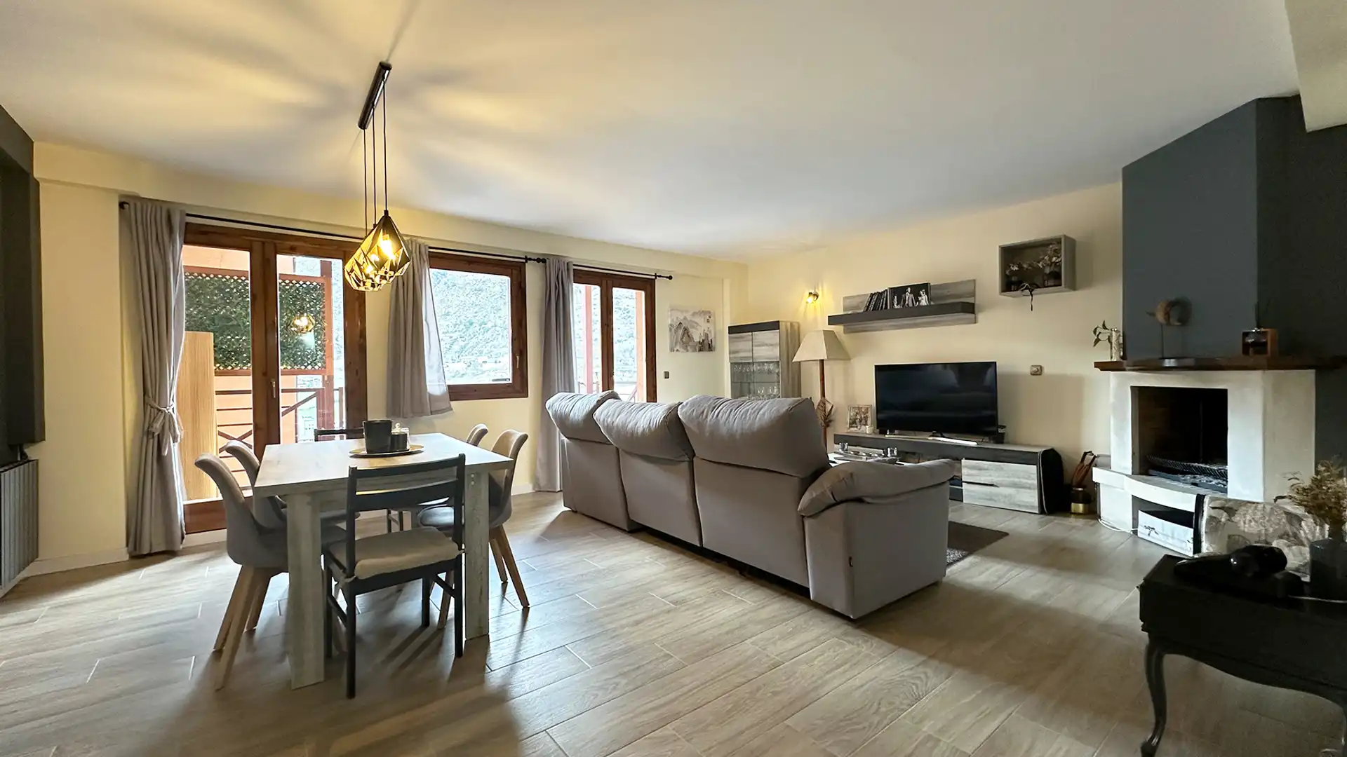 Sala de estar de Apartamento en venta en Encamp con Terraza y Trastero