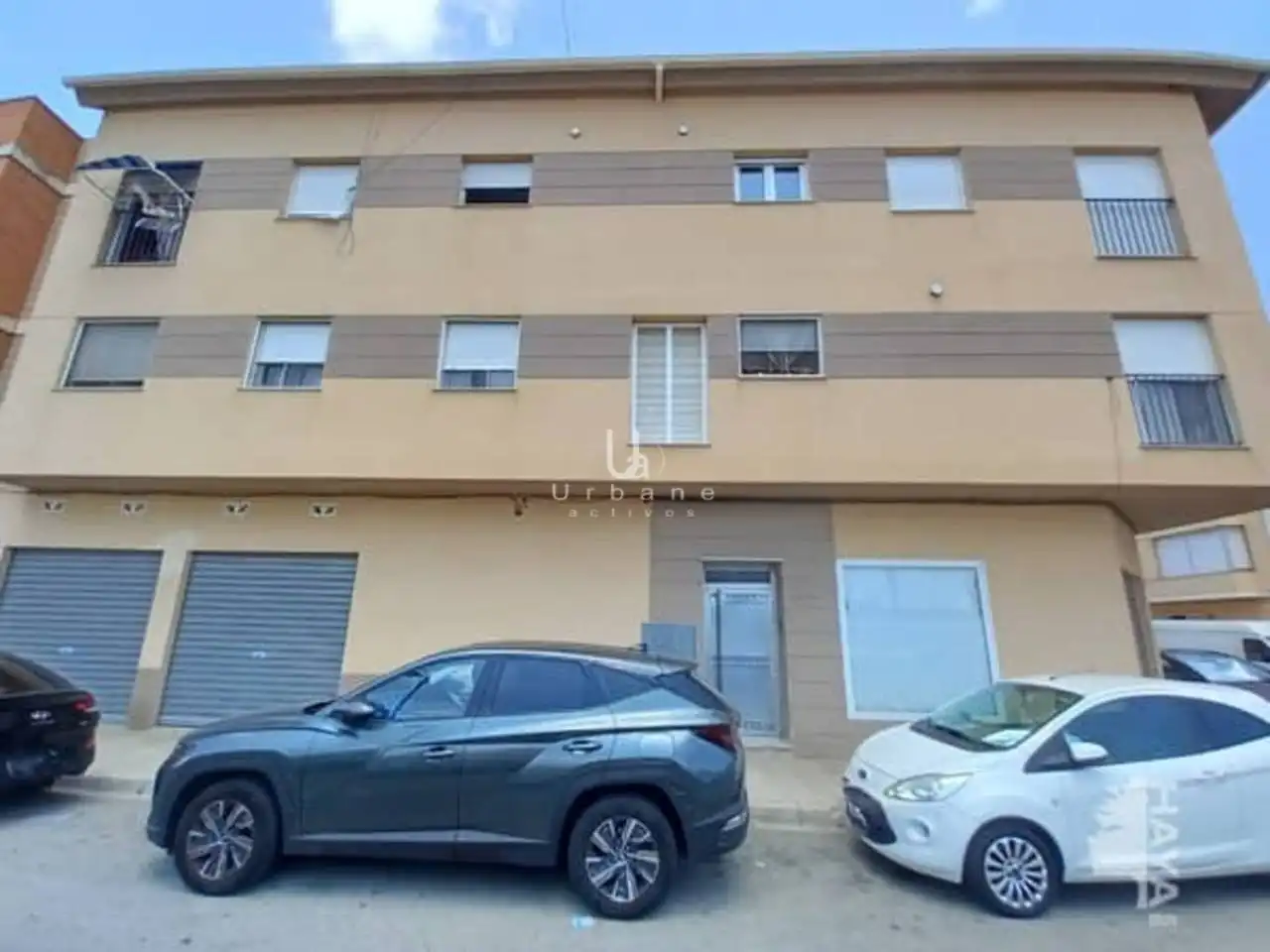 Vista exterior de Pis en venda en Alzira amb Balcó