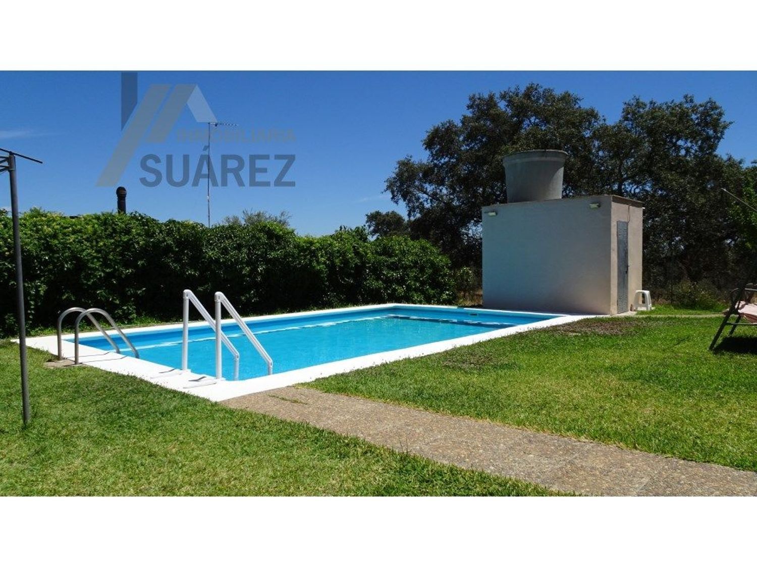 Swimming pool of House or chalet for sale in Castilblanco de los Arroyos