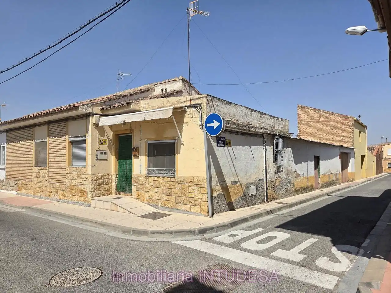 Houses for sale in Calle las Escuelas, Ablitas