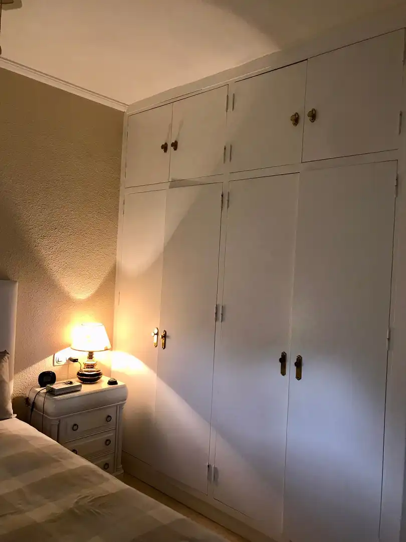 Schlafzimmer von Wohnungen zum Verkauf in Marbella mit Terrasse, Abstellraum und Möbliert