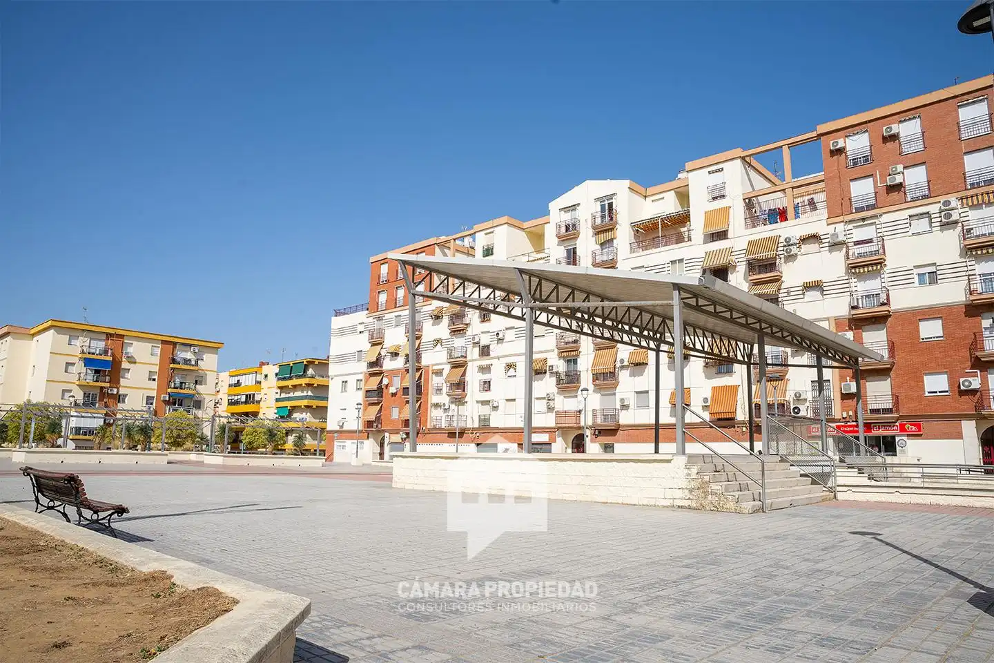 Außenansicht von Wohnung zum Verkauf in Huelva mit Terrasse