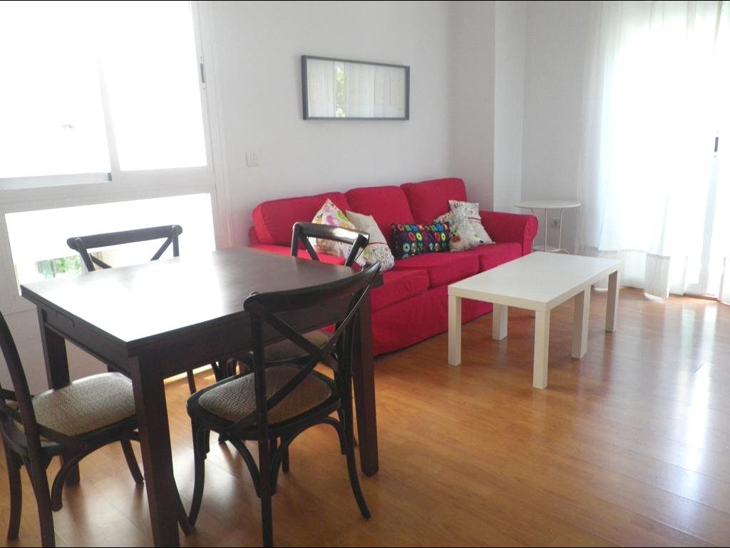 Sala d'estar de Apartament de lloguer en  Granada Capital amb Calefacció i Balcó