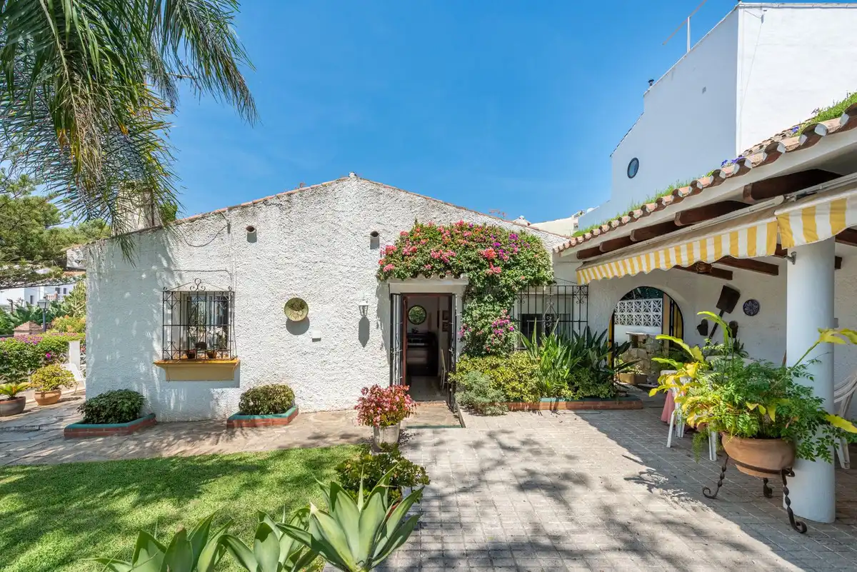 Reihenhaus zum Verkauf in Nueva Andalucía