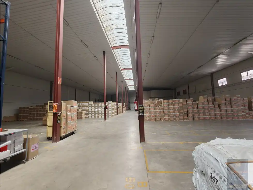 Industrial building to rent in Santa Cruz del Retamar pueblo