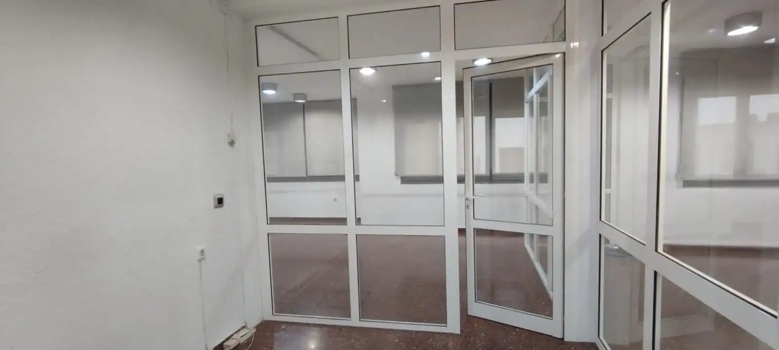 Office for rent in Manresa  with Air Conditioner