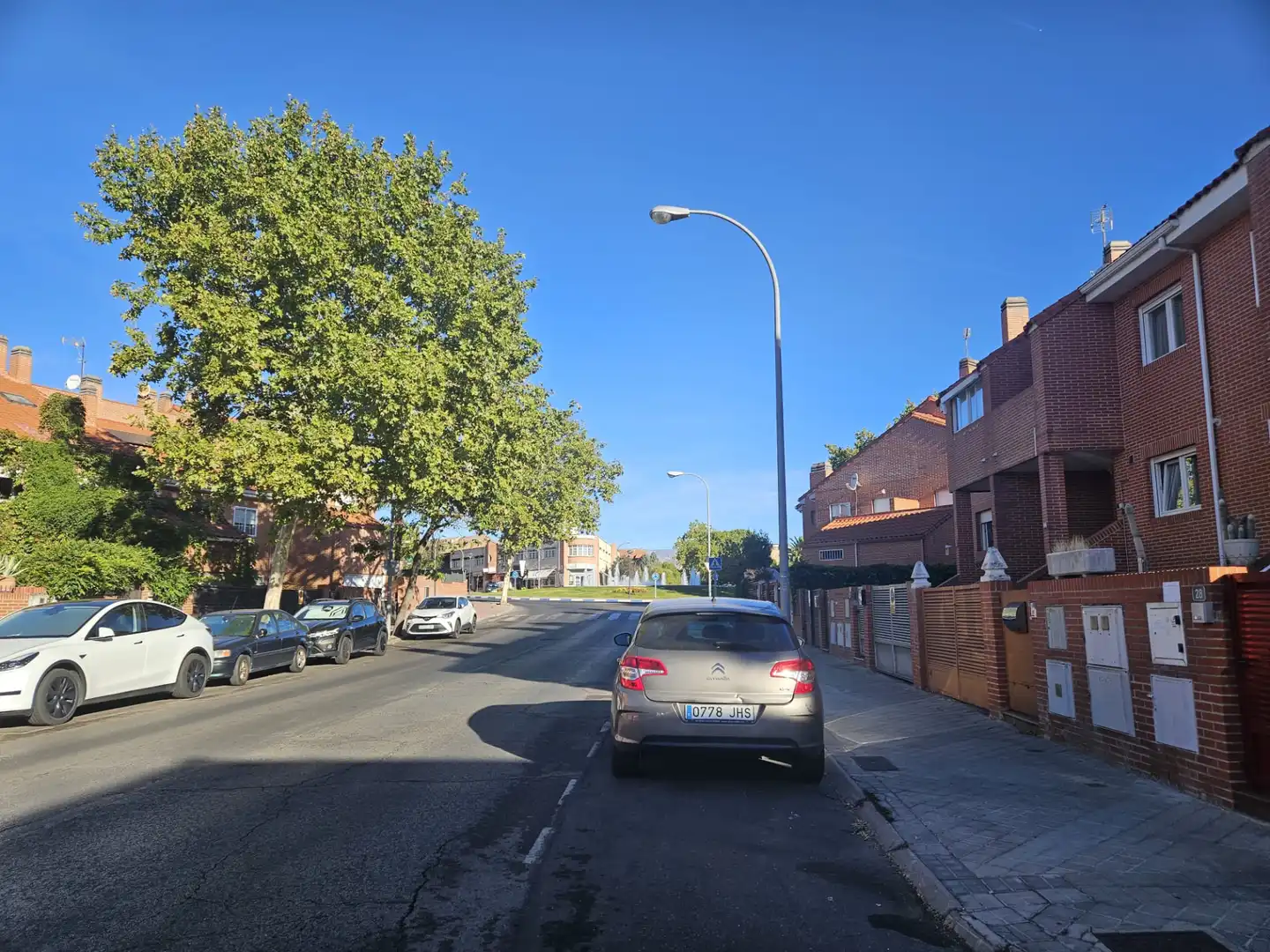 Vista exterior de Casa adosada en venda en Colmenar Viejo amb Jardí privat