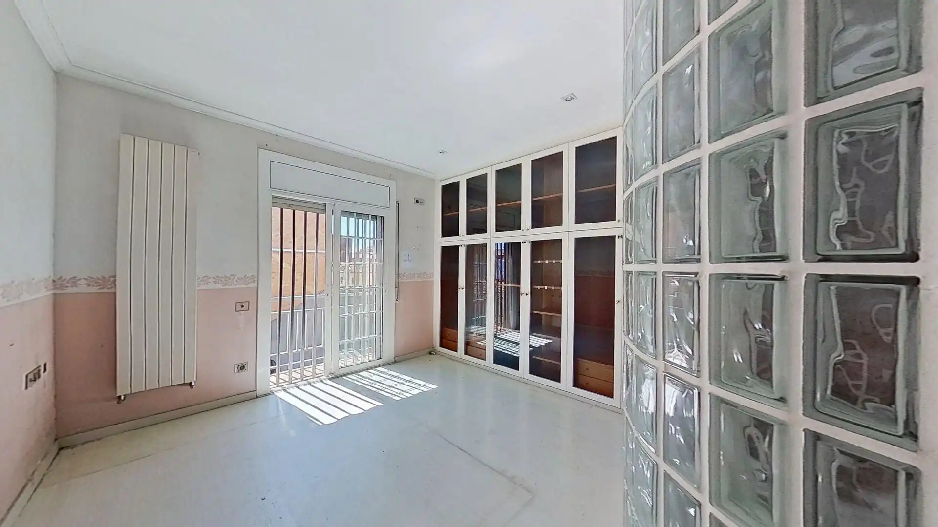 Schlafzimmer von Einfamilien-Reihenhaus zum Verkauf in El Prat de Llobregat mit Privatgarten und Terrasse