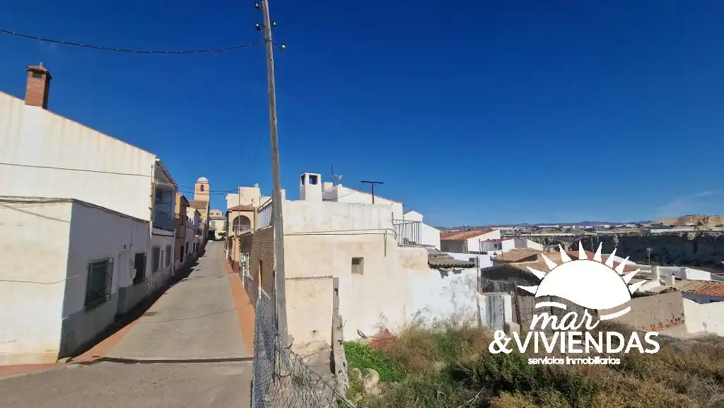 Vista exterior de Casa o xalet en venda en Antas amb Calefacció, Jardí privat i Terrassa