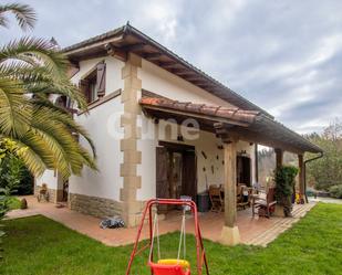 Außenansicht von Haus oder Chalet zum verkauf in Mutiloa mit Heizung, Terrasse und Abstellraum