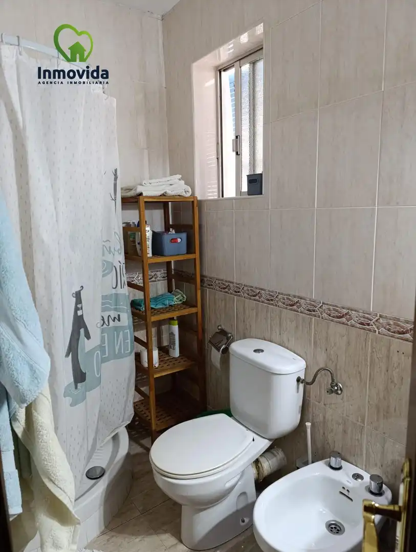 Bany de Àtic en venda en Córdoba amb Aire condicionat, Calefacció i Terrassa