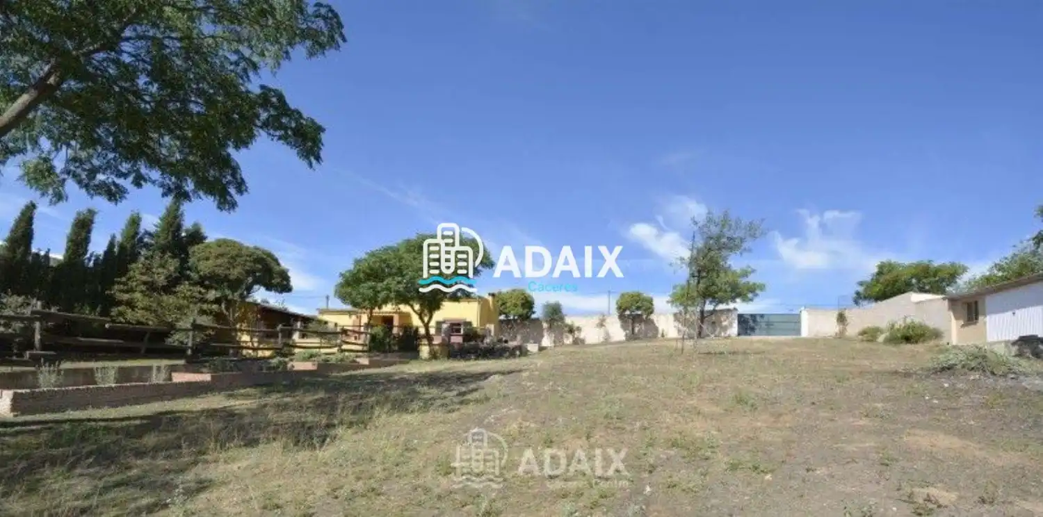 Casa o xalet en venda en Cáceres amb Aire condicionat, Terrassa i Traster