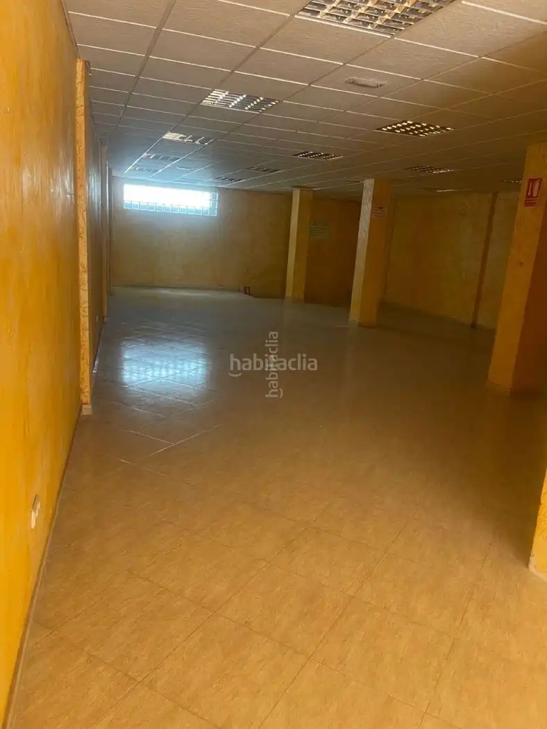 Local comercial en venda a Carrer del Pintor Manuel Baeza Gómez 41, imagen 2