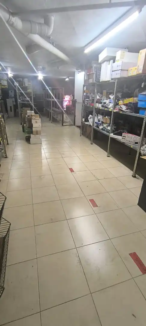 Local comercial en venda a Plaza de la Industria, imagen 7