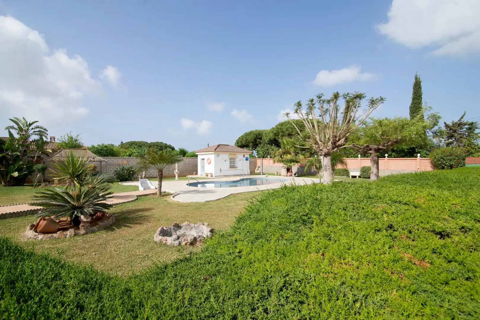 Garden of Houses for sale in Chiclana de la Frontera  with Air Conditioner, Private garden and Storage room