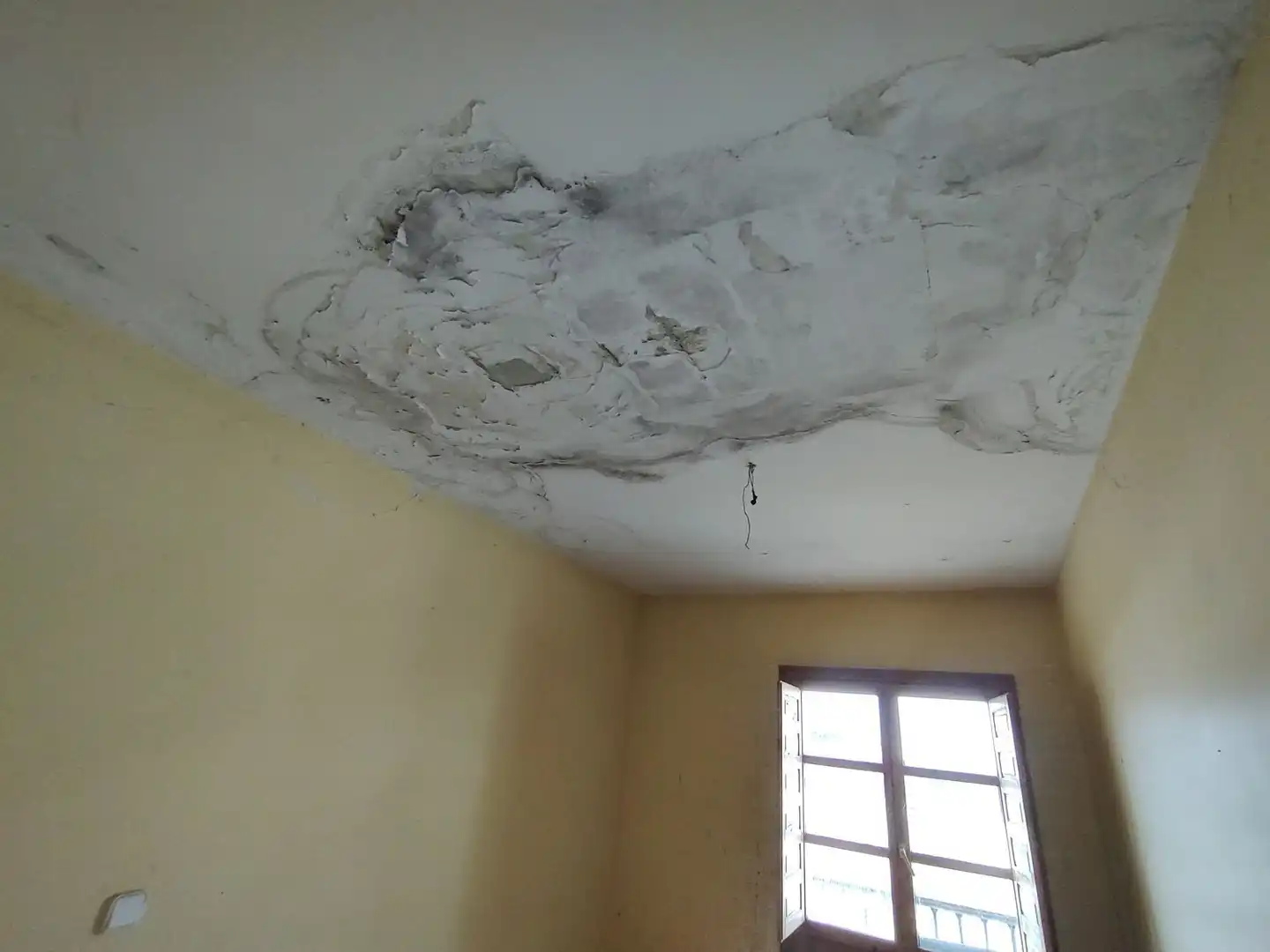 Casa adosada en venda a Mucientes