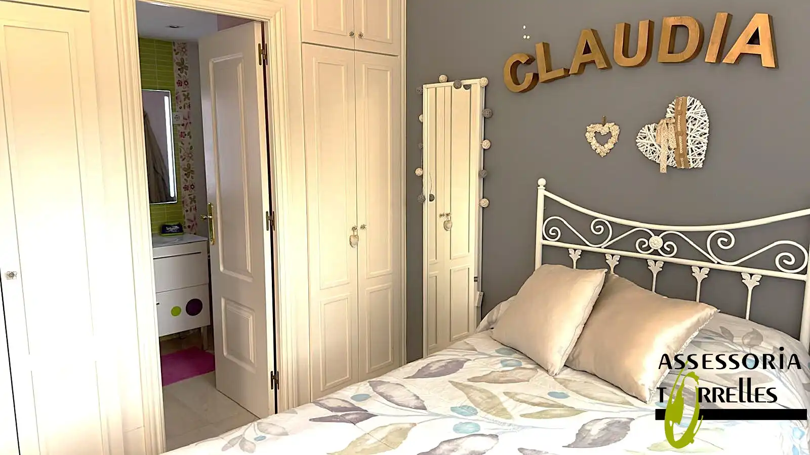 Schlafzimmer von Haus oder Chalet zum Verkauf in Torrelles de Llobregat mit Heizung, Privatgarten und Parkett