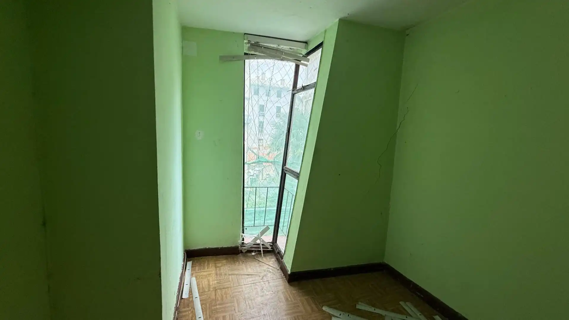 Habitación de Edificio en venta en Navia
