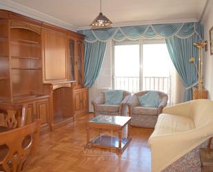 Living room of Flat for sale in Salamanca Capital  with Terrace and Balcony