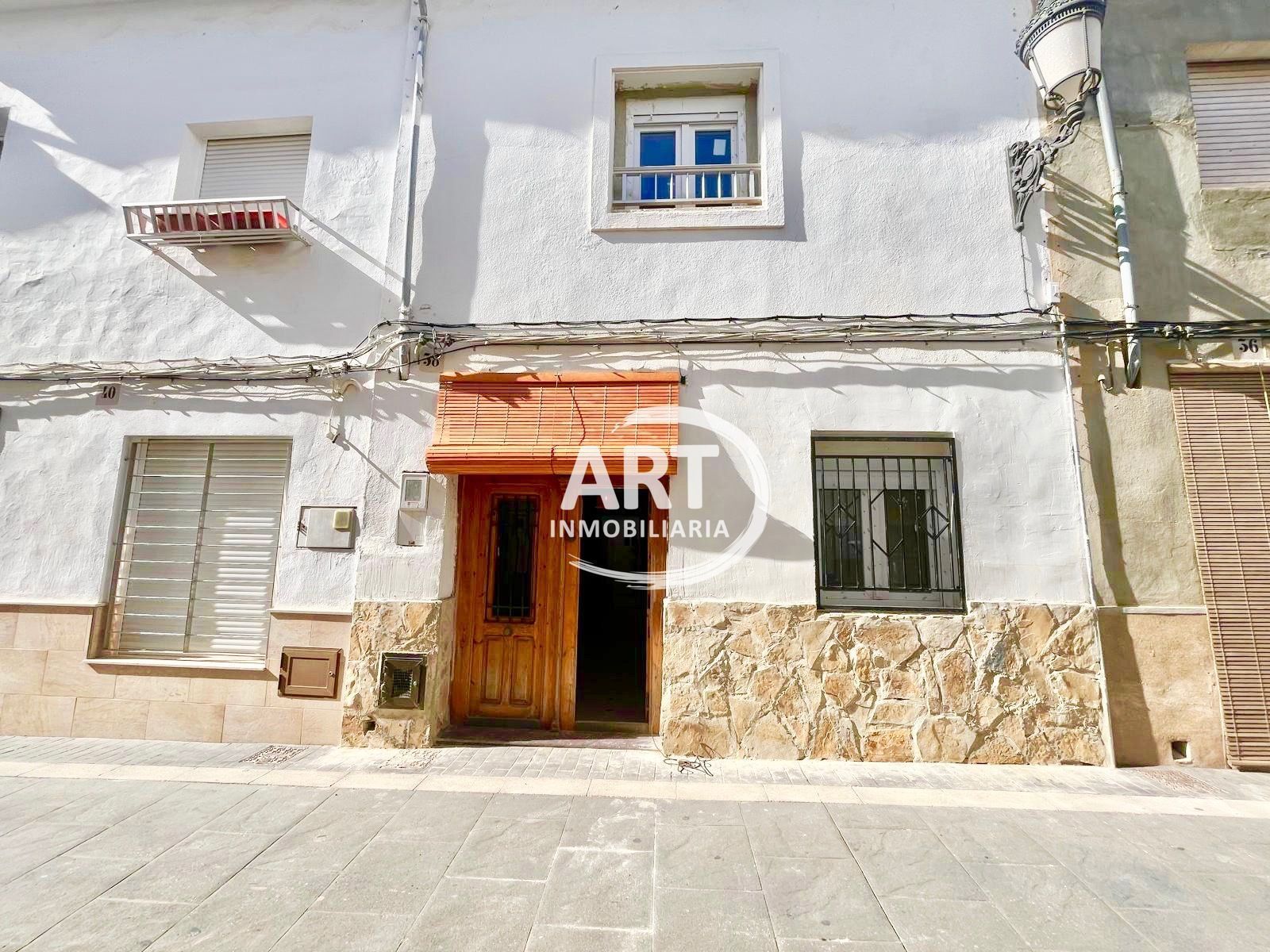 Vista exterior de Finca rústica en venda en Enguera amb Calefacció i Terrassa